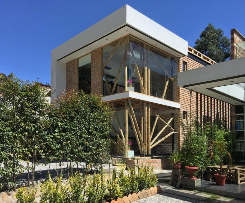 "Bambu Sierra" Cozzy Ecological Lofts Apartment Cuenca Bagian luar foto